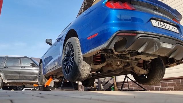 Mustang GT. BBK long tube headers with custom x-pipe. Extra loud cold start testing.