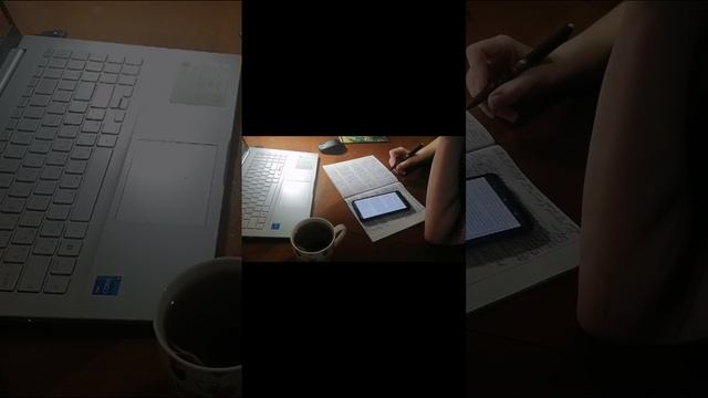 Ноты музыки ведут через лабиринт формул | Relax & Study