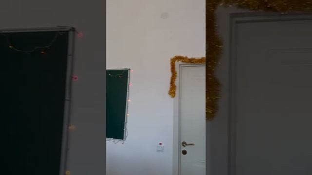 Мы рады поделиться с вами, как наши студенты подготовили кабинеты к празднику!