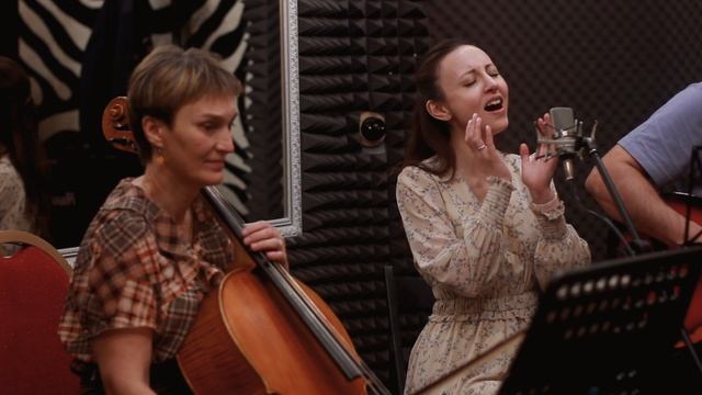 "Я с тобою душой герой!"
(ст. Светлана Тишкина, муз. Инна Хамидова)