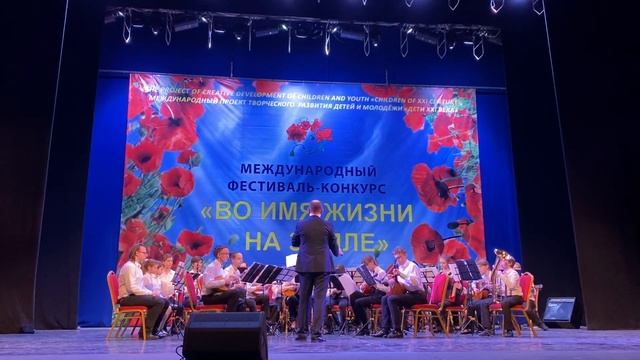 «Калинка» / Глеб Коваленко и Концертный оркестр Алексея Губарева