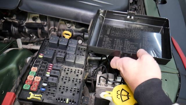 DODGE CHALLENGER RADIATOR FAN FUSE LOCATION REPLACEMENT, COOLING FAN FUSE