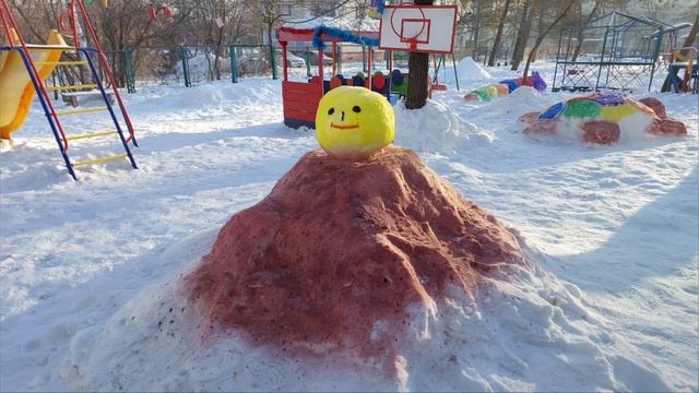 Лучшая постройка из снега
