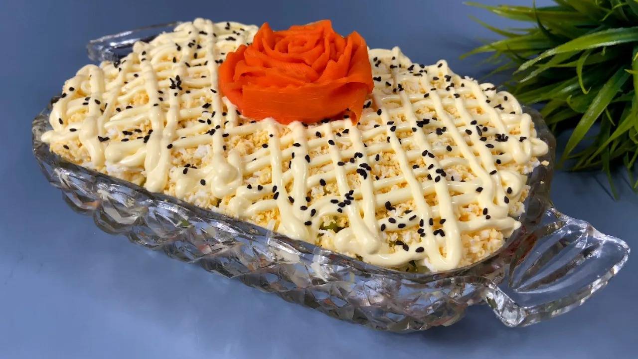 Салат "ВЛЮБЛЕННЫЙ КАПИТАН" ну очень вкусный и совсем НЕ ДОРОГОЙ! Его обожают все!