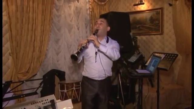 РЕСТОРАН ИМПЕРИЯ г.ПУШКИНО - ГАРИК ШАМЯН И АРУТ АСАТРЯН ТАНЕЦ С САБЛЯМИ