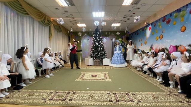 Новогодний утренник «Заячий бал» с Братцем Лисом