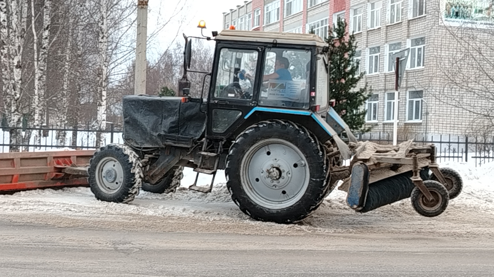 очистка дорог от снега 21 часть