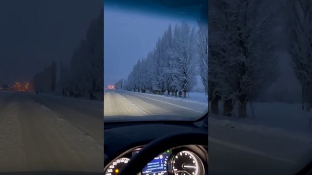 А Вы ждёте Новый год?) Что за песня? «00:01» — Музыкальная пауза