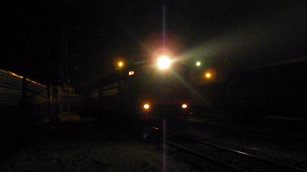 Электропоезд ЭД9Т-0019. Прибытие последней электрички.