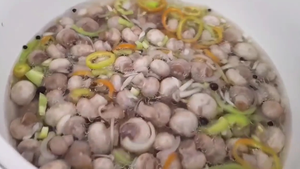 маринованные шампиньоны, вкусно и быстро, рецепт