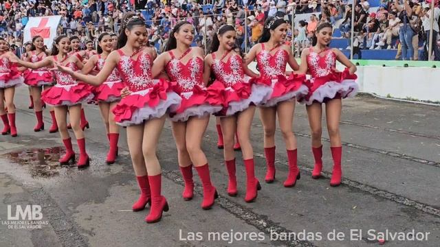 Impresionante SALARRUÉ LATIN BAND #upskirt#латино#sexy#шоу#танец