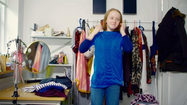 01 Power Up -  Jennys vlog Want it? Then wear it! 1 серия  - Love English
