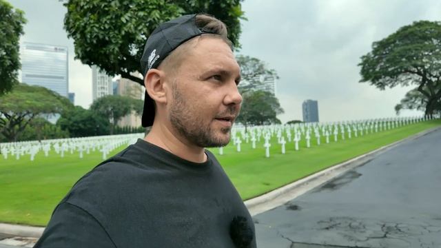 САМОЕ БОЛЬШОЕ КЛАДБИЩЕ В МИРЕ американских солдат и мемориал в Маниле ( Филиппины )