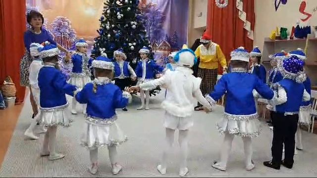 Новогодний праздник