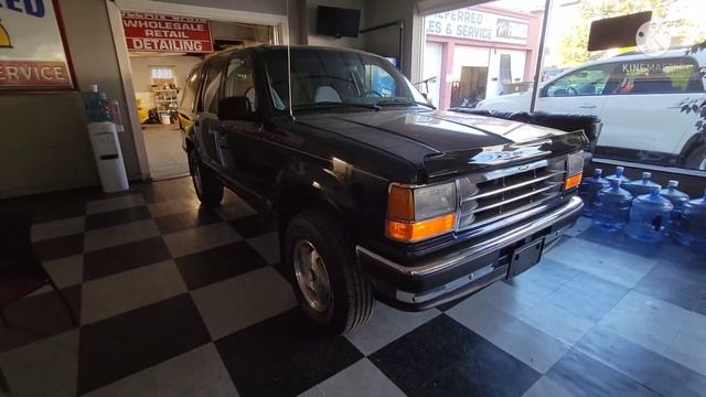 1992 Explorer XLT 5spd cold start and walk-around 68k