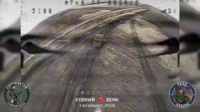Расстрел FPV-дронами ВТ-40 немецкого танка Leopard 1.  Танк оказался жирный, но не жирнее ...