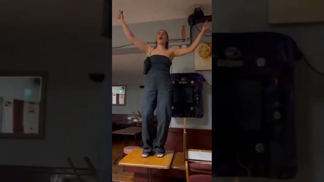 Когда используешь стол не по назначению