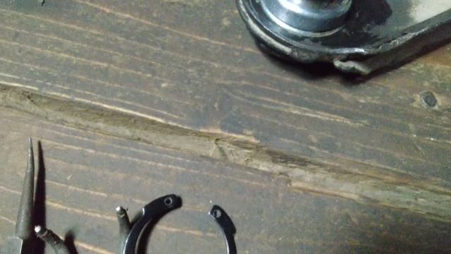установка штопорных колец    Замена пыльника переднего рычага подвески Хундай Гетц Акцент