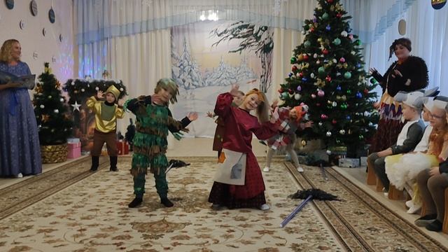 Фрагмент утренника группа "Солнышко"VID_20241227_103401