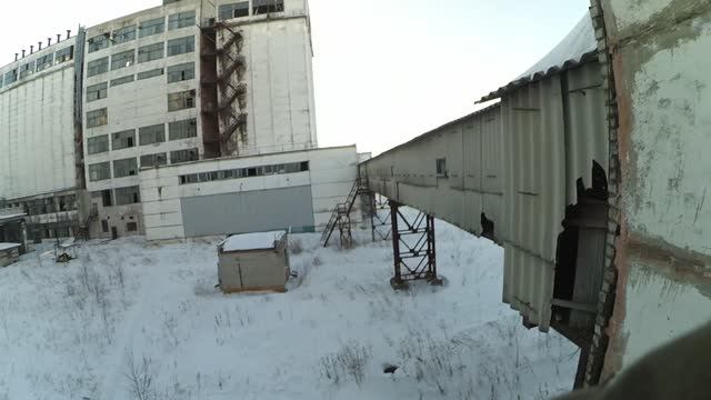 Заброшенный комбикормовый завод, часть 2. Нашли множество интересного