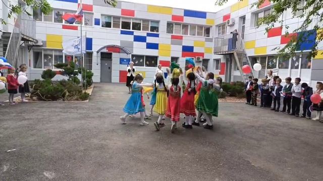танец "Матушка Земля".