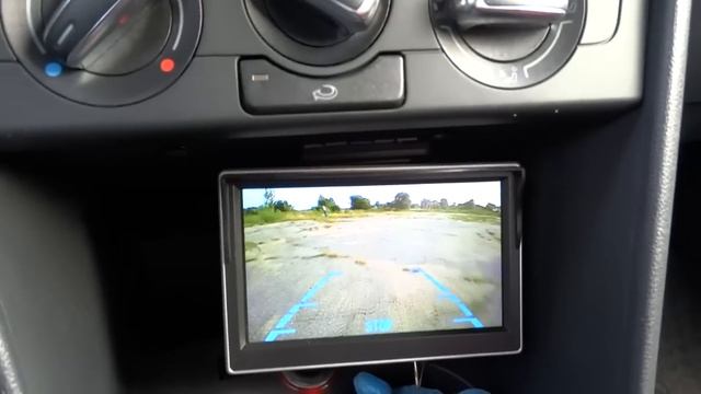 VW polo sedan / камера заднего вида, движение