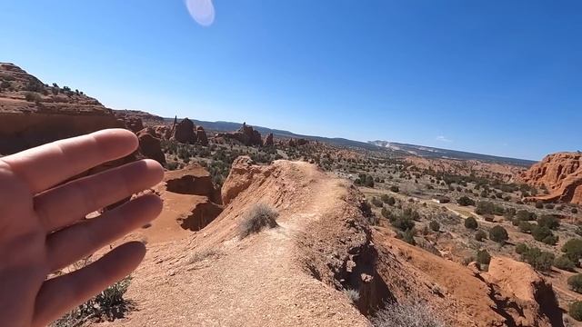 Hiking Angels Palace Trail, Kodachrome Basin State Park