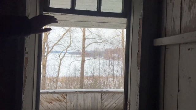 Попали на заброшенную усадьбу Петрова