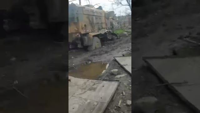 Подбитый бронеавтомобиль Кирпи