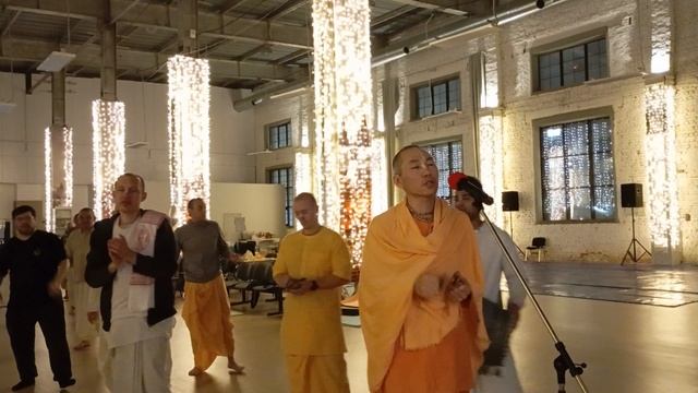 Morning Aarti Moscow samsara Danalava