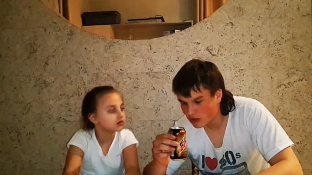 Мы с племяшкой пробуем напитки #новые#