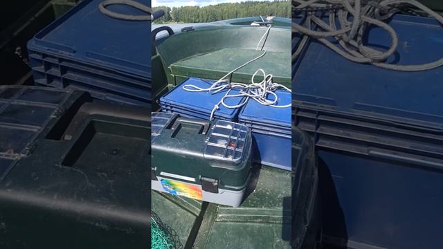 Лодка полиэтилен, производства Воронеж..mp4