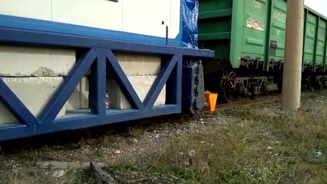 Работа автономного вагонотолкателя ТЭС15Д