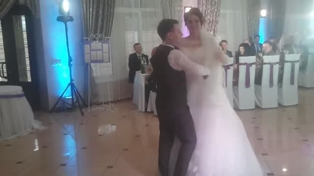 Первый танец на свадьбе Саши и Даши