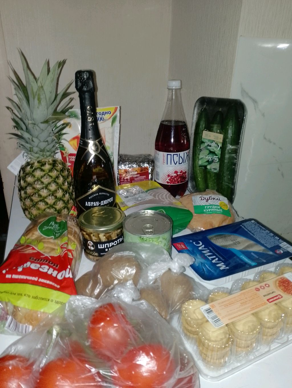 затраты космические,а на столе пусто🥴🤨😏🙄