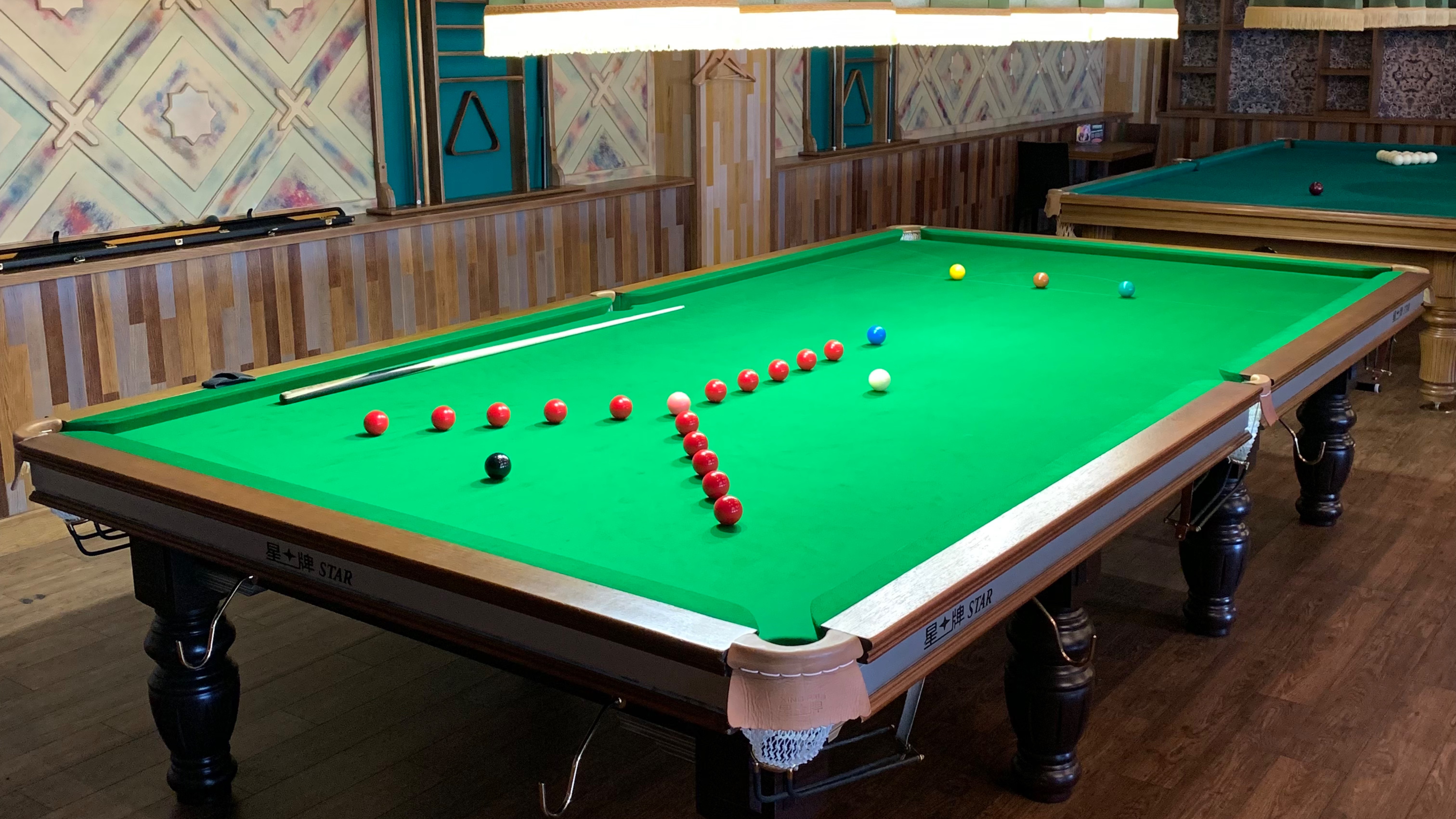 Snooker cue testing  O'MIN "GUNMEN"
