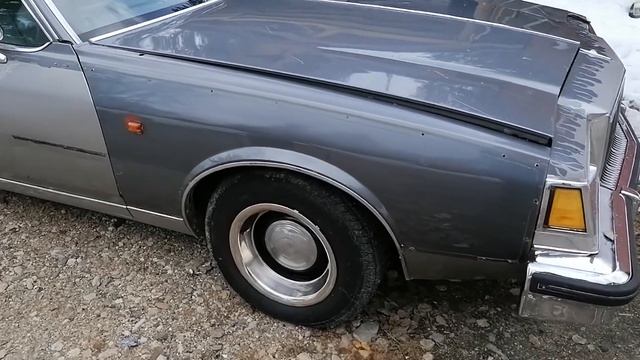 Buick Electra estate wagon v-8.