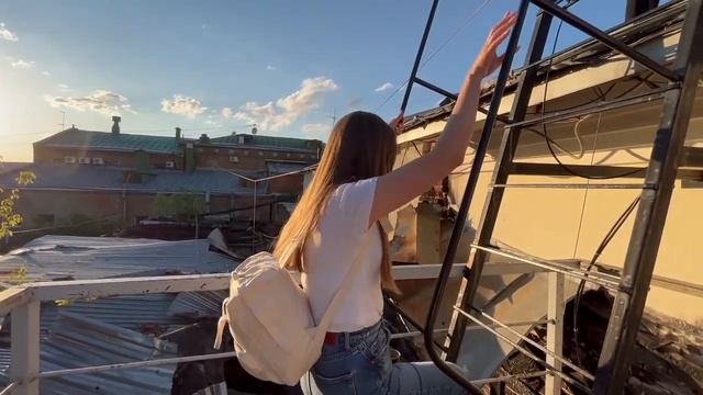 ГУЛЯЮ ПО КРЫШАМ НИЖНЕГО НОВГОРОДА И ЭТО ОЧЕНЬ СТРАШНО | ЭКСКУРСИЯ ПО КРЫШАМ НИЖНЕГО НОВГОРОДА