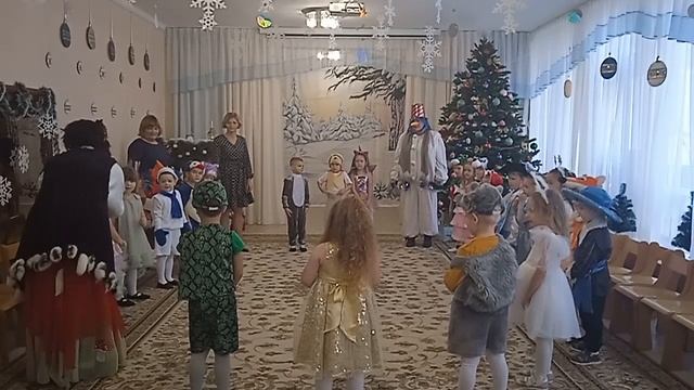 Фрагмент утренника группа "Капитошка"