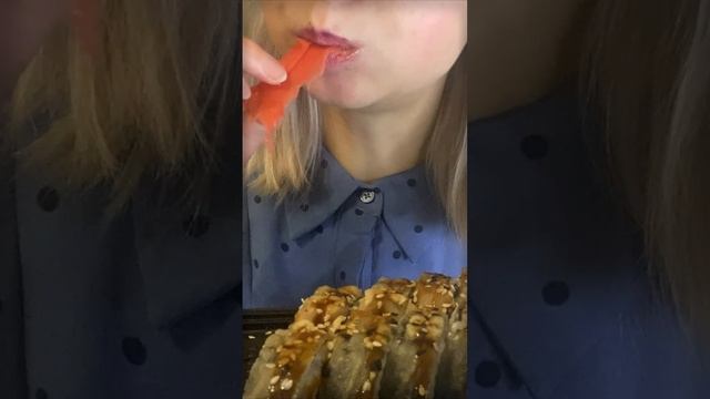 Тропические роллы: ананас и авокадо вместе | Bite Bliss Chronicles
