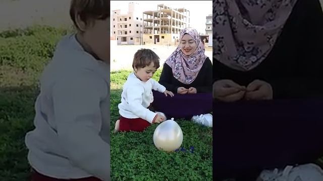 عمر فرقع بلونة المياه 😍