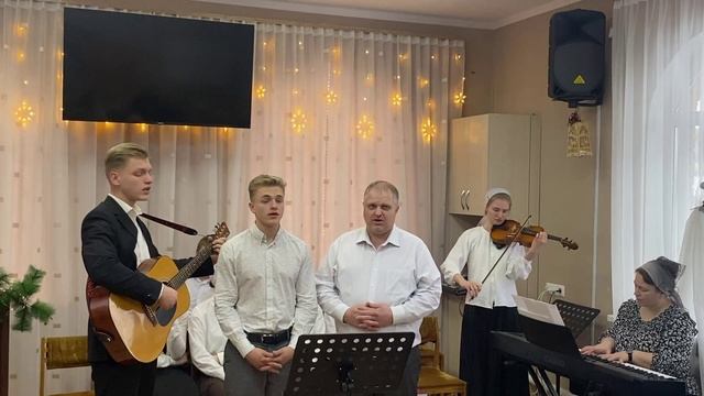 " На планету людей, на планету страстей "//Семья Шаповал//