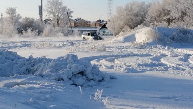 сузуки эскудо снег