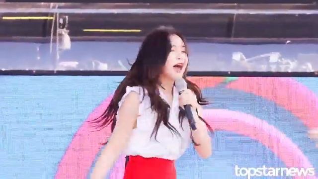 170527 Red Velvet - Russian Roulette at Spectrum Dream Station (Yeri focus)