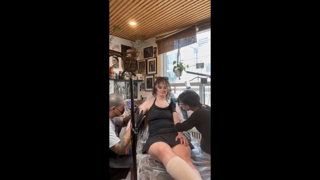 2 tattoo artists, 1 canvas