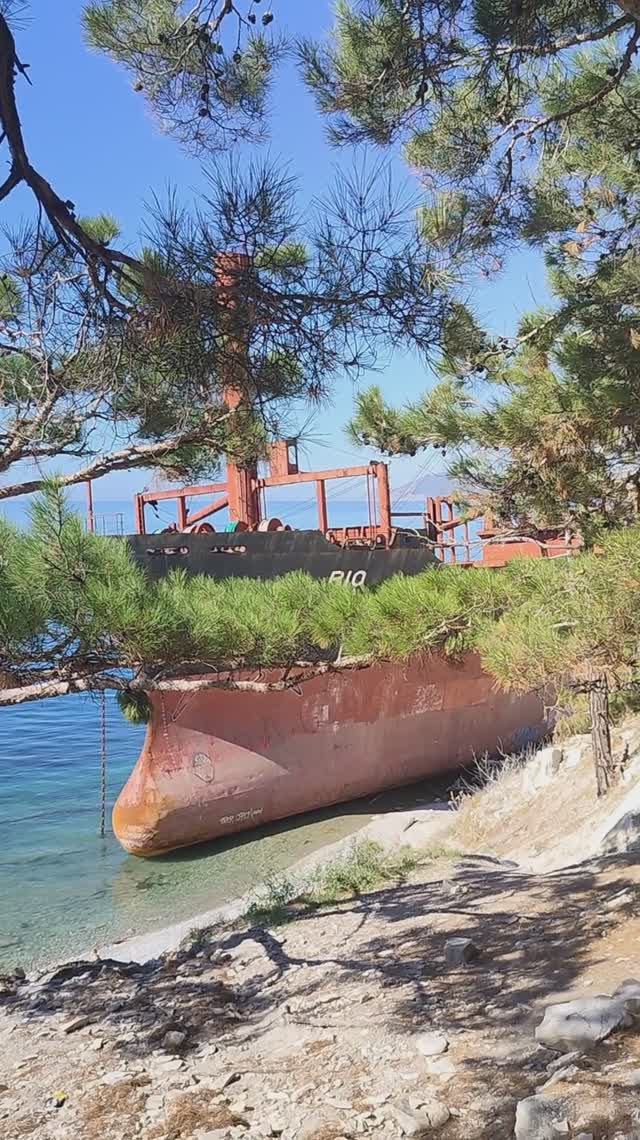 Кабардинка. Сухогруз Рио.