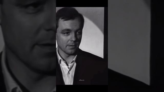 Розучились говорить простыми словами.