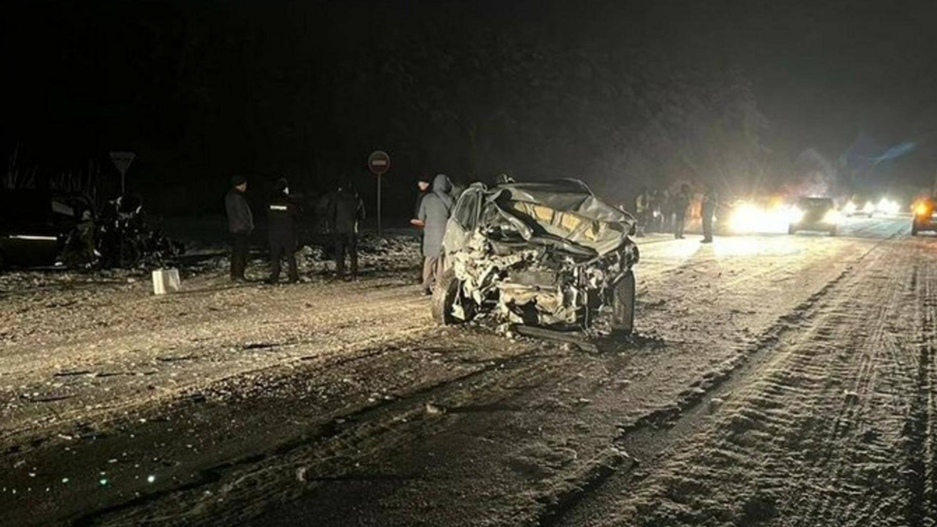 На видео попали последние секунды перед столкновением Volkswagen с грузовиком в Татарстане