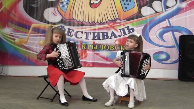 Дуэт баянисток сестёр Кливитенко  Настя (5 лет) и Алёна (8 лет) Роман Бажилин "Белоснежка"