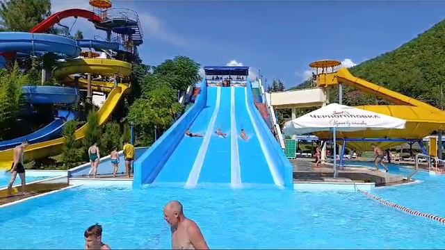 Аквапарк😜